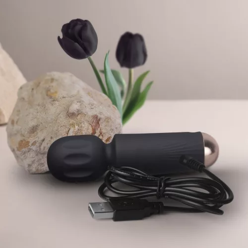 Rechargeable Mini Wand - Black Tulip